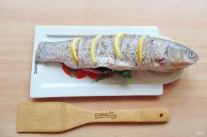 Белый амур в фольге в духовке