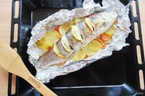 Белый амур в фольге в духовке
