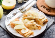 Блинчики с яблоком и бананом