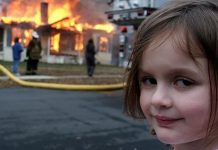 «Девочка на фоне горящего дома» заработала сотни тысяч долларов