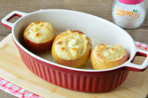 Яблоки фаршированные творогом