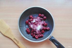 Кростата с вишней