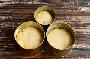 Кулич с коньяком и изюмом