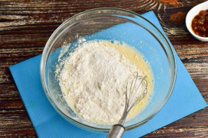 Кулич с коньяком и изюмом