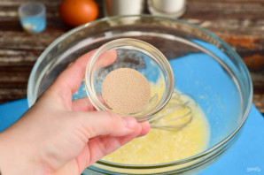 Кулич с коньяком и изюмом