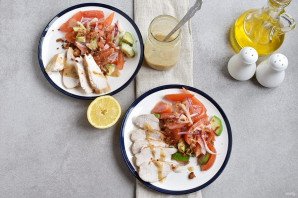 Куриный салат с авокадо