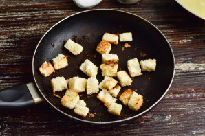 Луковый суп по-парижски