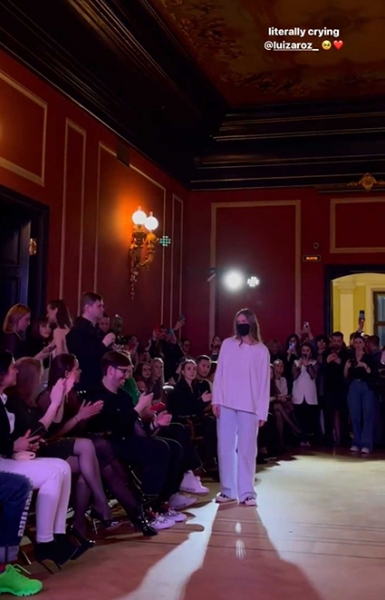 Модный дайджест: от Варвары Шмыковой в образе Гермионы до показа предполагаемой дочери Путина