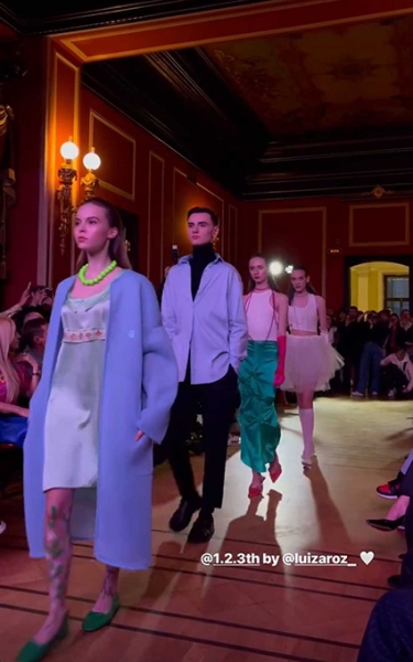 Модный дайджест: от Варвары Шмыковой в образе Гермионы до показа предполагаемой дочери Путина