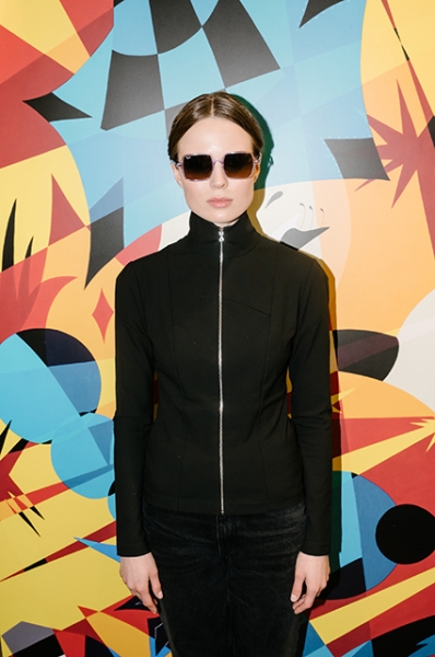 Модный дайджест: от Варвары Шмыковой в образе Гермионы до показа предполагаемой дочери Путина