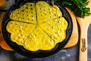 Омлет в вафельнице