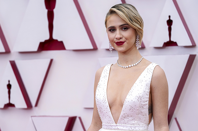 "Оскар-2021": лучшие украшения на красной дорожке