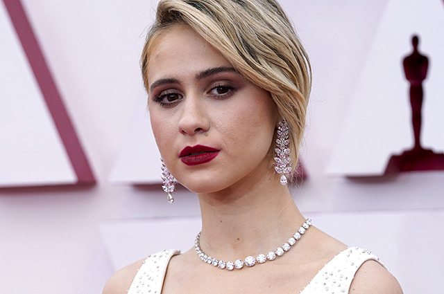 "Оскар-2021": лучшие украшения на красной дорожке