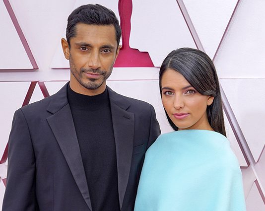 «Оскар-2021»: Риз Ахмед и Фатима Фархин Мирза на красной дорожке