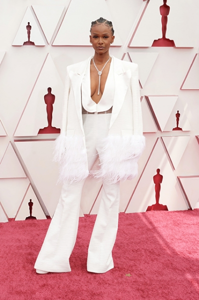 Оскар-2021: Тиара Томас на красной дорожке