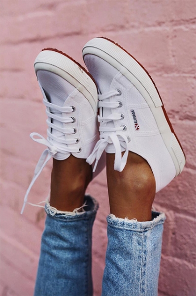 От стирки до сушки: как правильно ухаживать за кроссовками