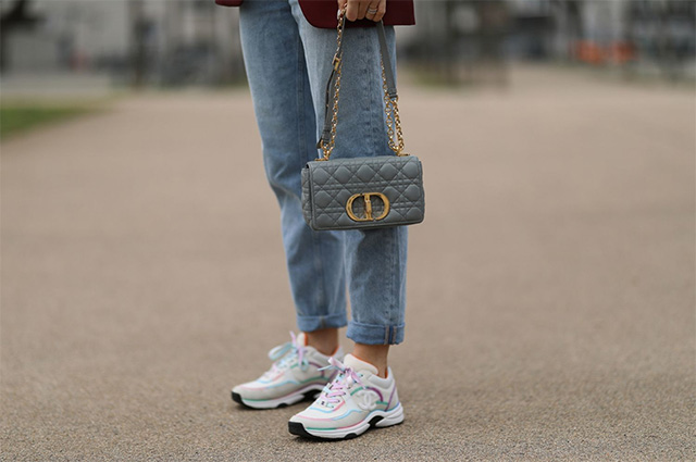 От стирки до сушки: как правильно ухаживать за кроссовками