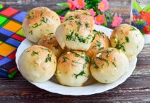 Пампушки с чесноком в хлебопечке
