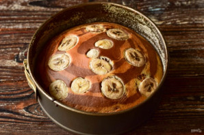 Пирог "Зебра" с бананом