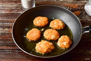 Постные котлеты из манки