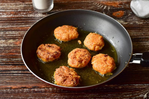 Постные котлеты из манки