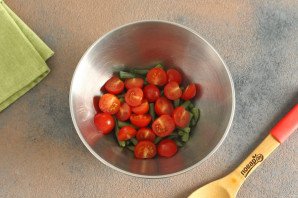 Постный салат из стручковой фасоли