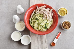 Салат с китайской капустой