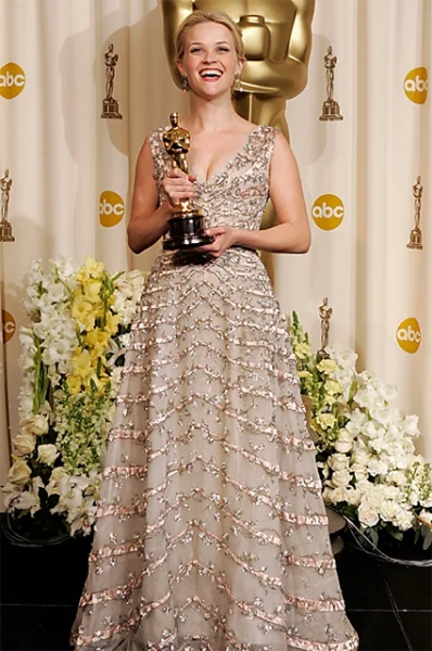 Шарлиз Терон, Николь Кидман, Джулия Робертс, Рене Зеллвегер и другие: что носили звезды на "Оскаре" в нулевых