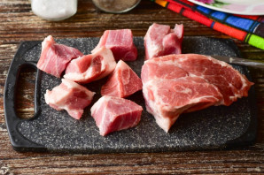 Шашлык из свинины в духовке на шпажках