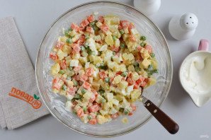 Слоеный салат из курицы