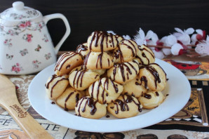 Торт из профитролей с заварным кремом