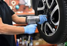 Женщина решила сменить шины и разбогатела