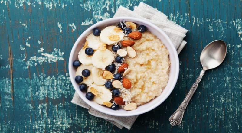 Черника и еще две добавки к овсяной каше на завтрак, которые помогут быстрее похудеть, - мнение диетолога — читать на Gastronom.ru