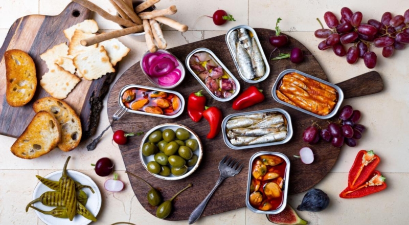 День консервной банки: почему раньше консервы считались едой богачей и какие из них самые дорогие — читать на Gastronom.ru