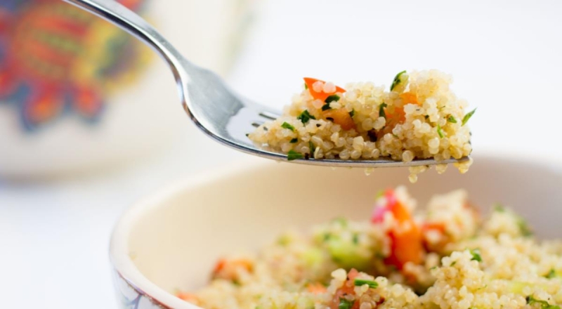 Диетолог рассказала, почему киноа и еще два продукта нужно есть на завтрак, чтобы похудеть &mdash; читать на Gastronom.ru