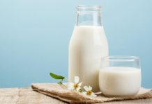 На улицах Москвы установят круглосуточные молокоматы — читать на Gastronom.ru