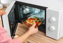 Онколог рассказала, есть ли связь между микроволновками и развитием рака — читать на Gastronom.ru