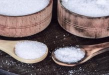 Соль или сахар? Диетолог рассказала, что наносит здоровью больше вреда — читать на Gastronom.ru
