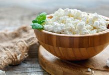 Травматолог рассказал, в каких случаях творог не поможет укрепить кости — читать на Gastronom.ru