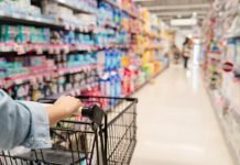 В российских магазинах могут появиться социальные полки с бесплатной едой — читать на Gastronom.ru