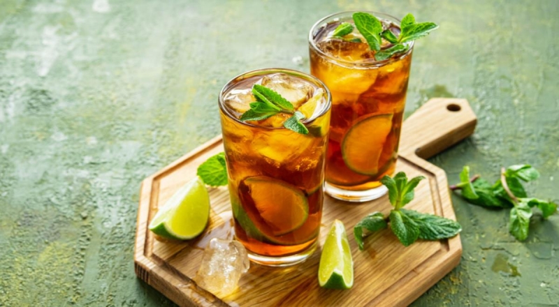 Врач Соломатина рассказала, что может случиться с организмом, если пить холодный чай — читать на Gastronom.ru