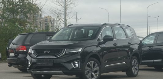 Автомобили с пробегом: Ваш путь к качественному транспорту с максимум в Санкт-Петербурге