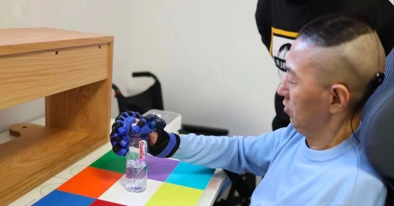 В Китае успешно испытали мозговой имплант на человеке