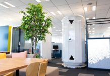 Японская компания создала вертикальные капсулы для сна