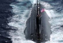 Капитана американской атомной подлодки уволили при загадочных обстоятельствах