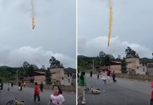 Китайский спутник успешно достиг орбиты, но первая ступень ракеты упала возле деревни, напугав местных жителей