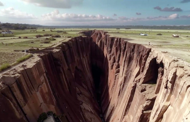 Гигантский разлом образовался в Мексике