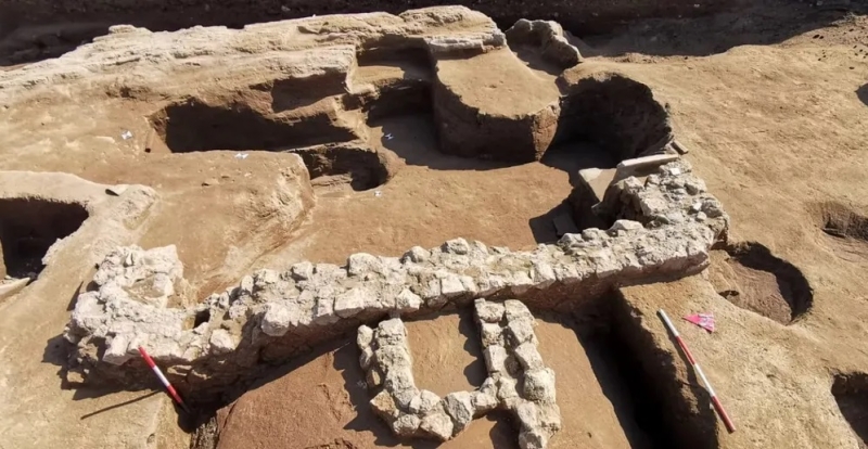 В Италии вскрыли 2000-летнюю &laquo;Гробницу Цербера&raquo; 