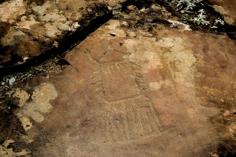 Древние наскальные рисунки Алтая наводят на размышления