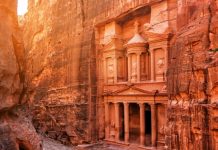 На месте съемок фильма об Индиане Джонсе обнаружили затерянную гробницу